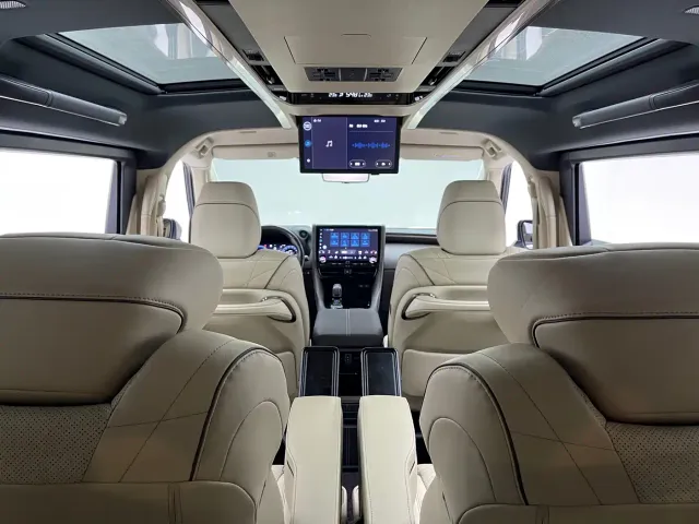 Toyota Vellfire — Фото автомобиля 10