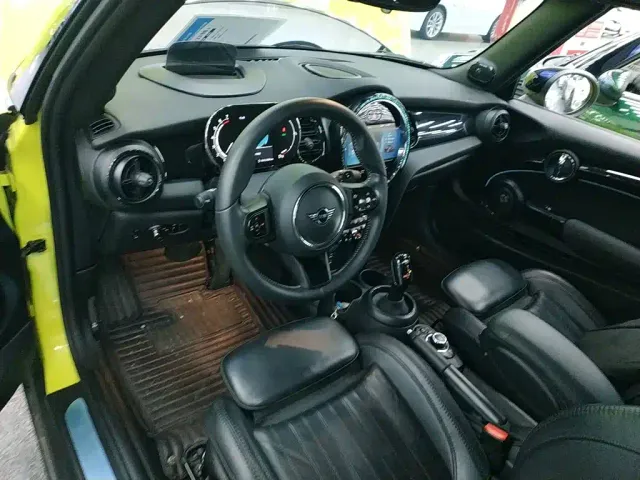 MINI Hatch — Фото автомобиля 5