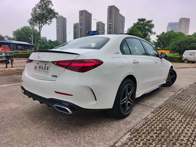 Mercedes-Benz C-Class — Фото автомобиля 4