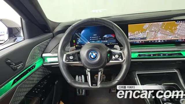 BMW 7 Series G70 — Фото автомобиля 13