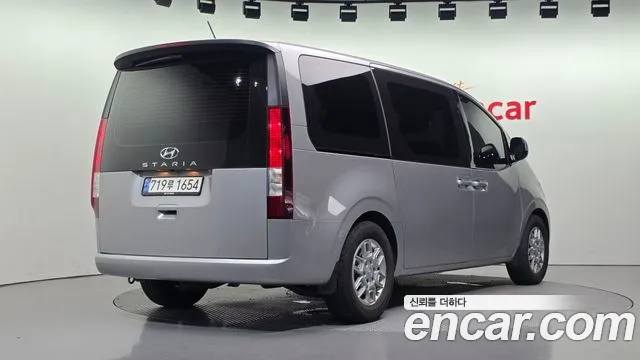 Hyundai Staria Staria Tourer 11 мест — Фото автомобиля 2