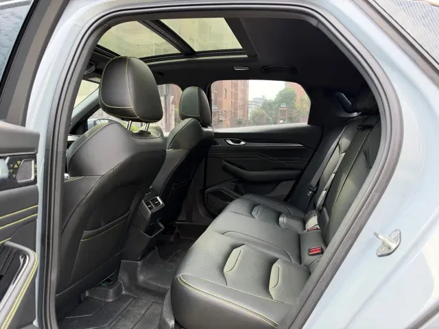 Geely Xingrui — Фото автомобиля 9