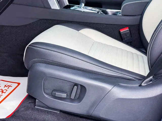 Land Rover Discovery Sport — Фото автомобиля 4