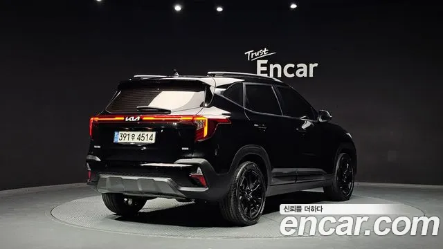 Kia Seltos — Фото автомобиля 2