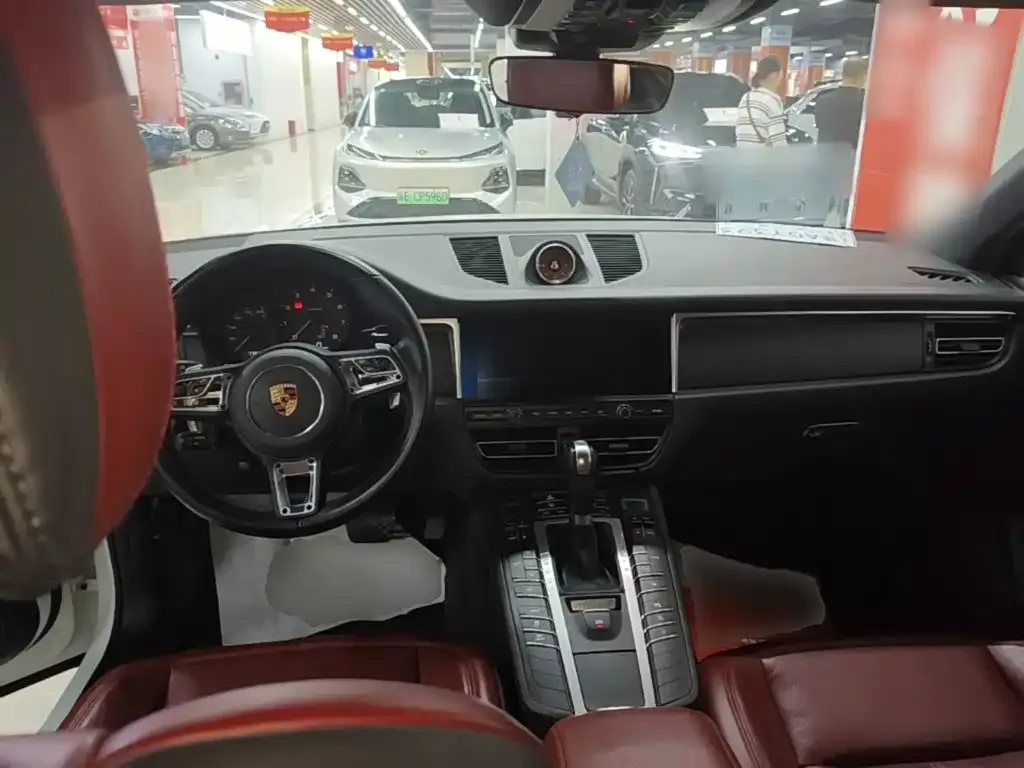 Porsche Macan 2021 Macan 2.0T — Фото автомобиля 9
