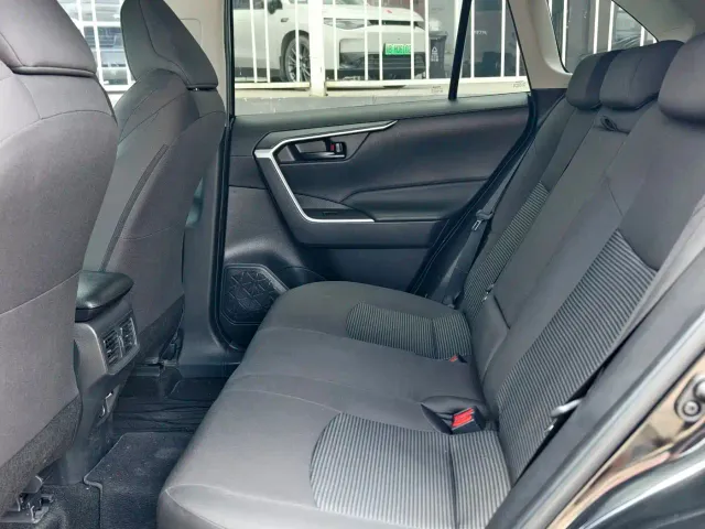 Toyota Wildlander — Фото автомобиля 18