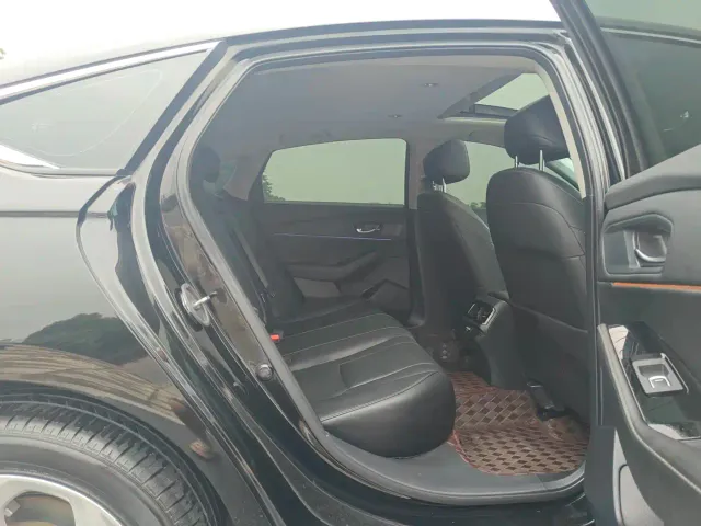 Honda Accord — Фото автомобиля 8