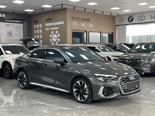 Audi A3 — Фото автомобиля 3