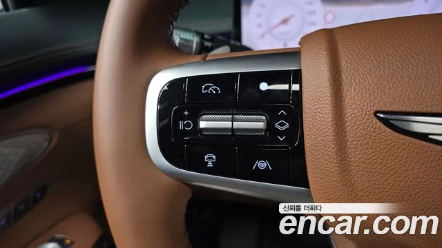 Genesis GV70 — Фото автомобиля 22