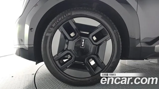 Kia EV9 — Фото автомобиля 5