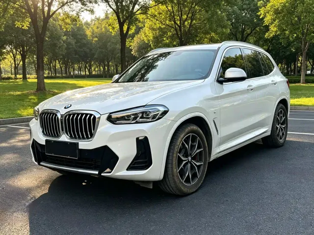 Фотография автомобиля — BMW X3