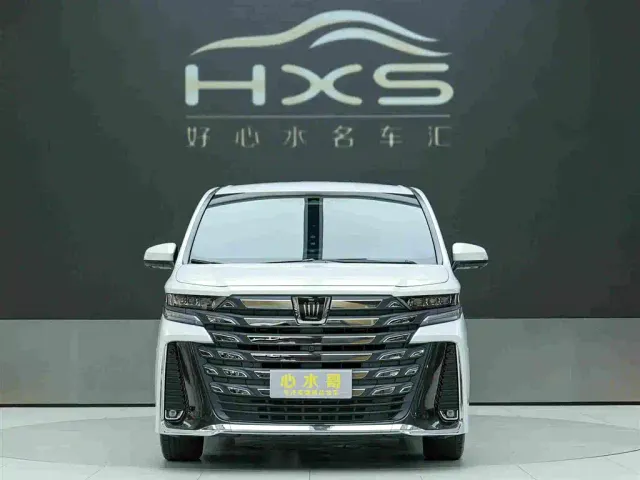 Toyota Vellfire — Фото автомобиля 2