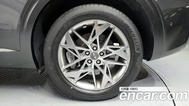 Genesis GV70 2.5T Бензин 2WD — Фото автомобиля 20