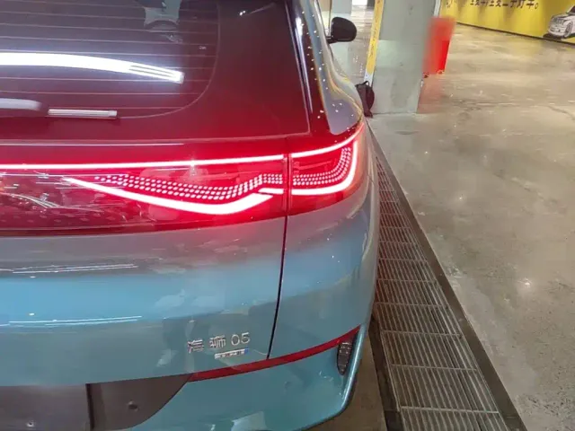 BYD Sealion 05 EV — Фото автомобиля 7