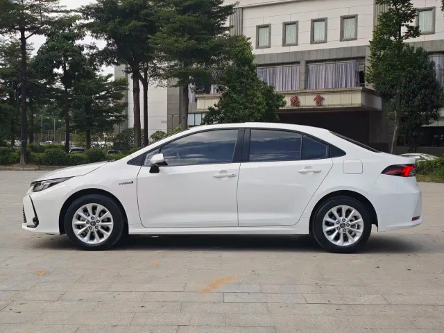 Toyota Corolla — Фото автомобиля 4