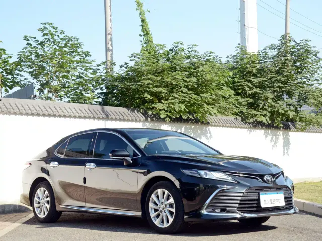 Toyota Camry — Фото автомобиля 3