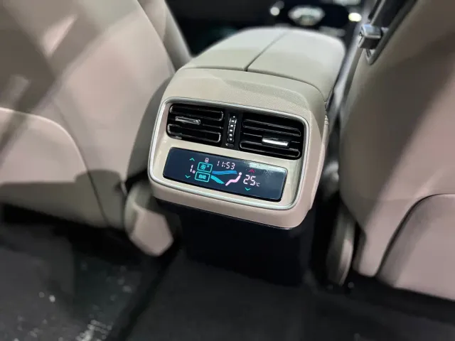 BYD Han — Фото автомобиля 15