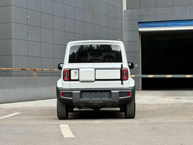 Baojun Yep — Фото автомобиля 6