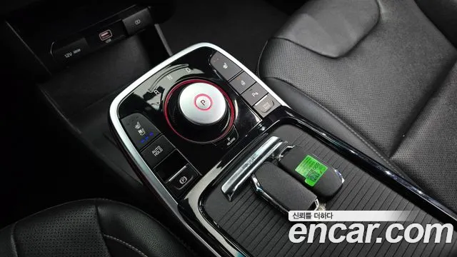 Kia Niro Niro Plus Air — Фото автомобиля 9