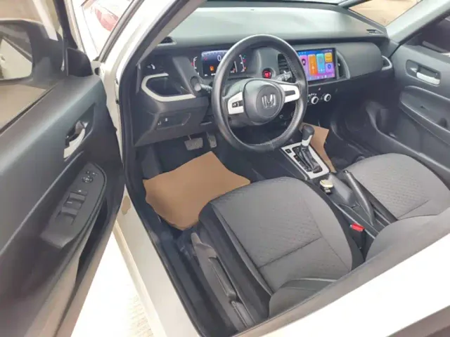 Honda Fit — Фото автомобиля 11