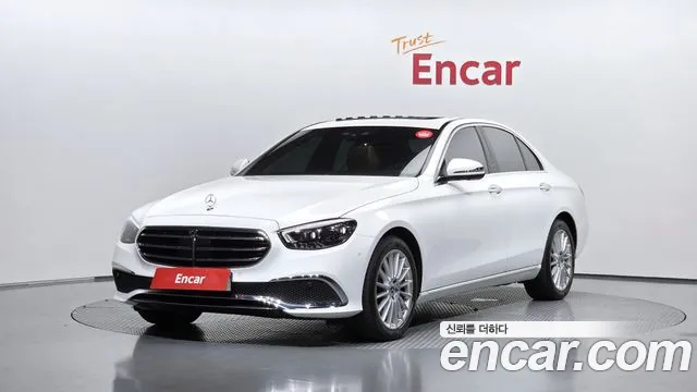 Фотография автомобиля — Mercedes-Benz E-Class W213