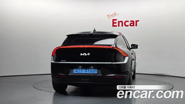 Kia EV6 — Фото автомобиля 4