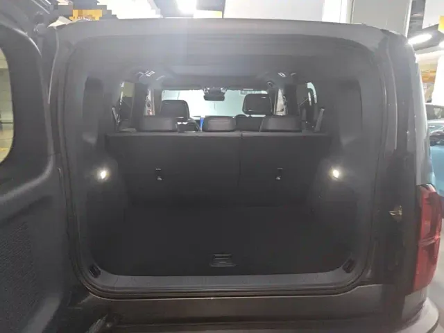 BYD FangChengBao Leopard 5 — Фото автомобиля 18