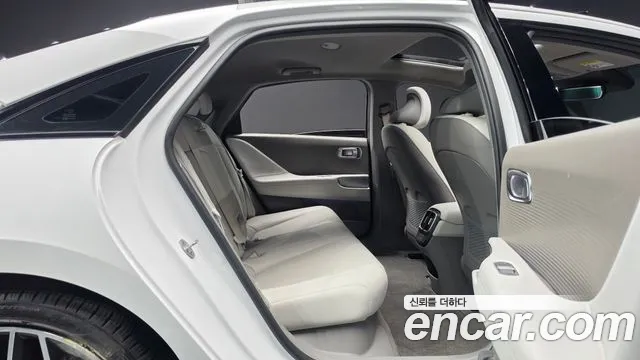Hyundai Ioniq6 — Фото автомобиля 8