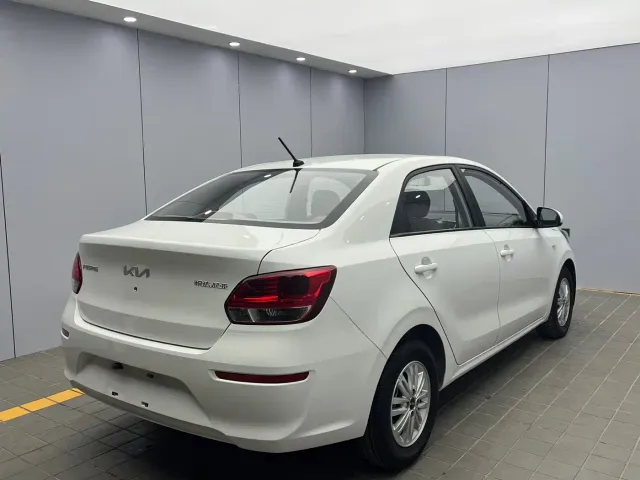 Kia Huan Chi — Фото автомобиля 8
