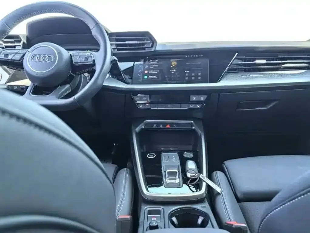 Audi Audi A3 2023 Sportback 35 TFSI Fashion Sport — Фото автомобиля 12