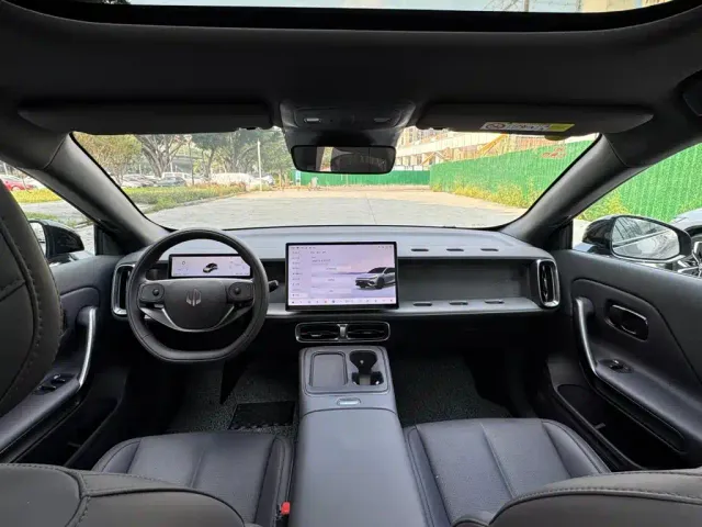 Leapmotor Lafa 5 — Фото автомобиля 9