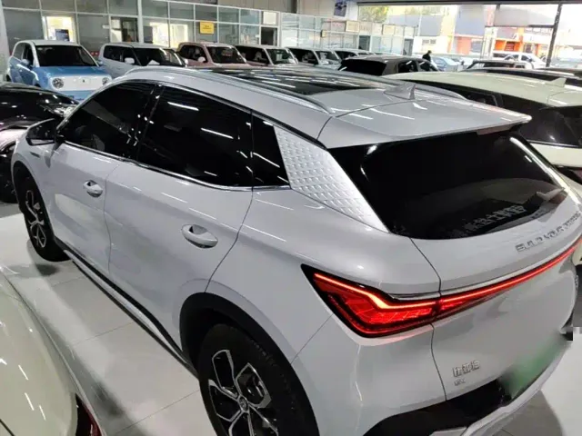 BYD Yuan PLUS — Фото автомобиля 4