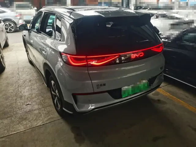 BYD Hai Shi 05 EV 2025 520KM Smart Navigation Edition — Фото автомобиля 10