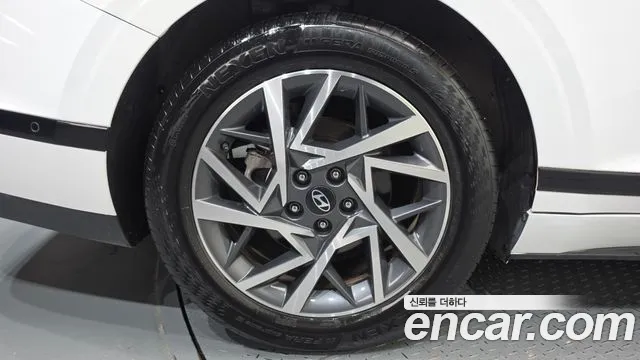 Hyundai Grandeur GN7 — Фото автомобиля 5