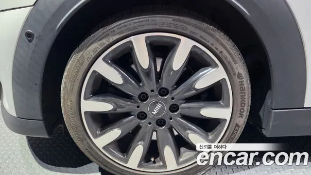 MINI Cooper — Фото автомобиля 5