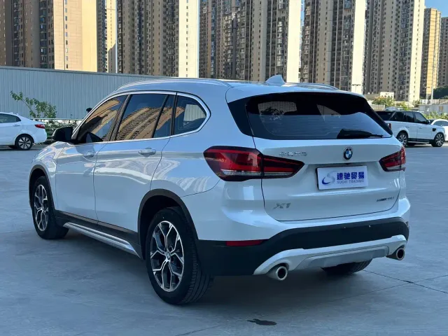 BMW X1 — Фото автомобиля 4
