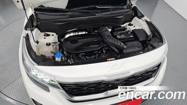 Kia Seltos — Фото автомобиля 6
