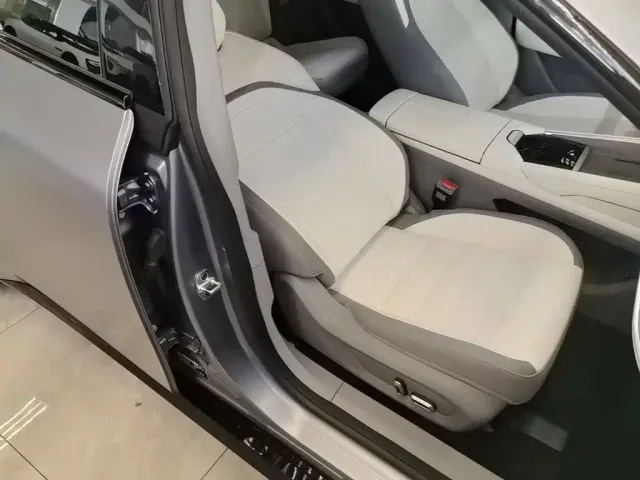Dongfeng eπ 007 — Фото автомобиля 24