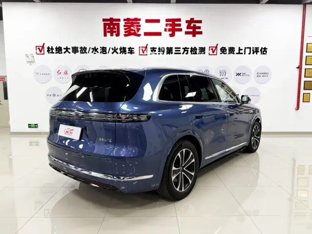 Aito M7 — Фото автомобиля 6