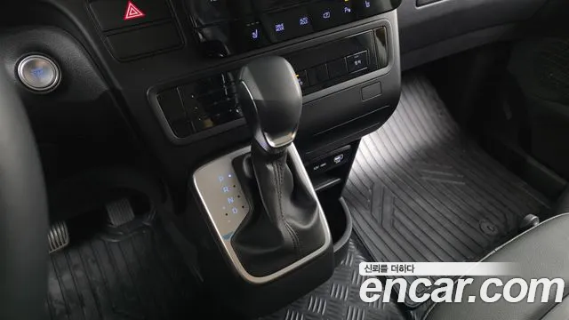 Hyundai Staria — Фото автомобиля 9
