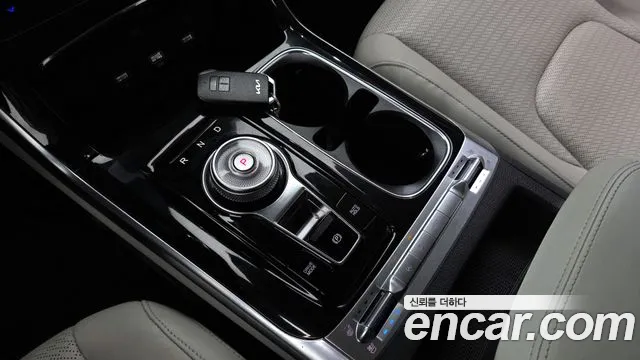 Kia Canival Carnival 4 поколение Бензин 7 мест Signature — Фото автомобиля 8
