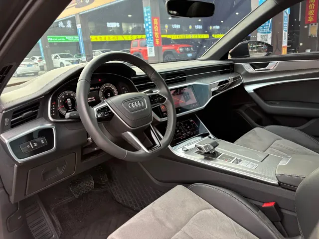 Audi A6L — Фото автомобиля 9