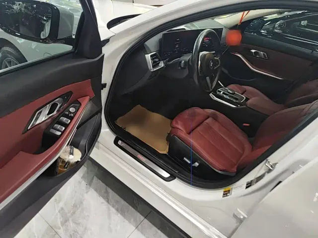 BMW i3 — Фото автомобиля 15
