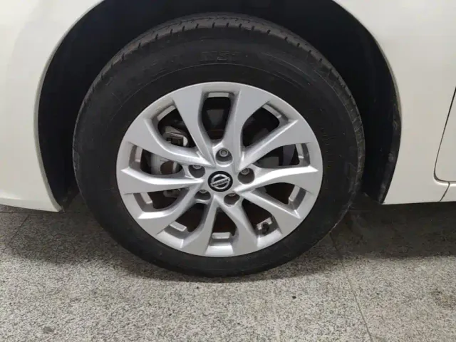 Nissan Sylphy — Фото автомобиля 22