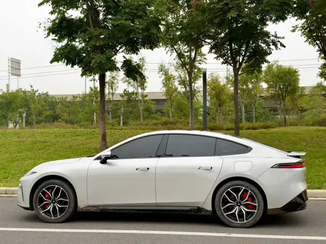 Dongfeng eπ 007 — Фото автомобиля 2