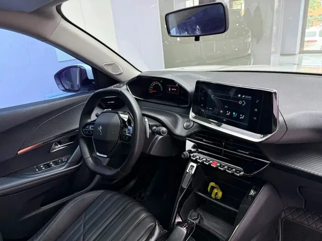Peugeot 2008 — Фото автомобиля 17