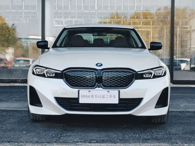BMW i3 — Фото автомобиля 2