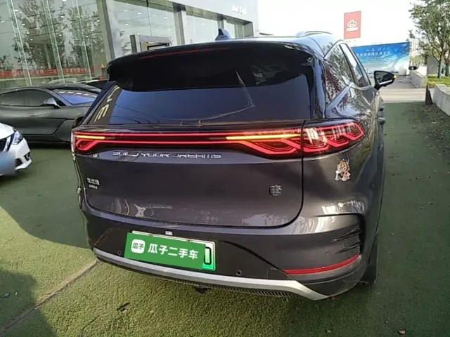 BYD Tang — Фото автомобиля 5