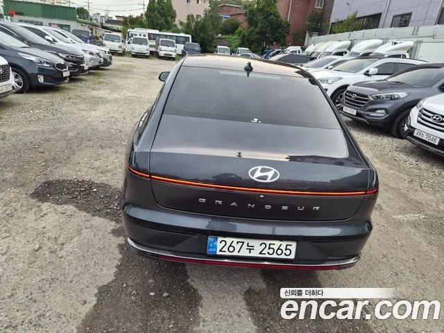 Hyundai Grandeur GN7 — Фото автомобиля 4