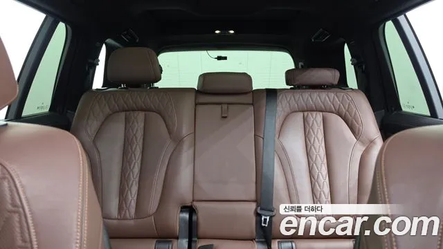 BMW X7 — Фото автомобиля 27